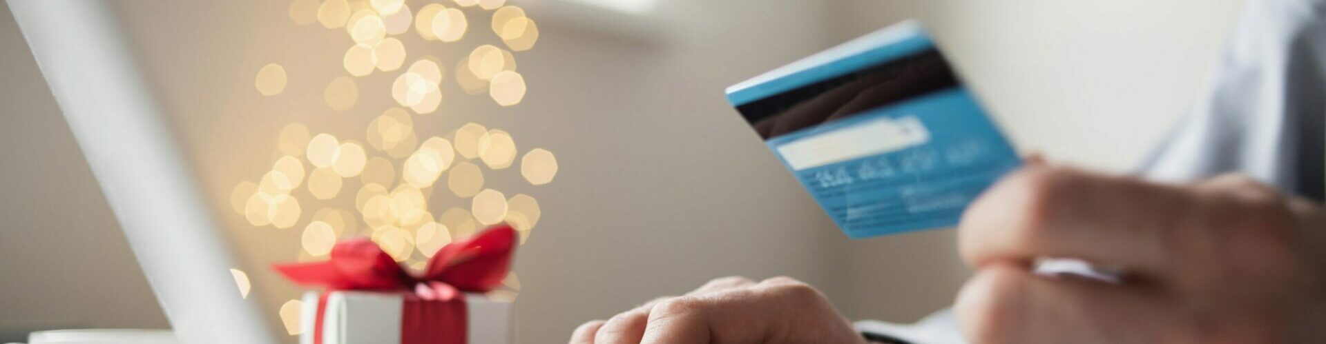 8 Holiday A/B Tests for Ecommerce Growth - ROI Revolution